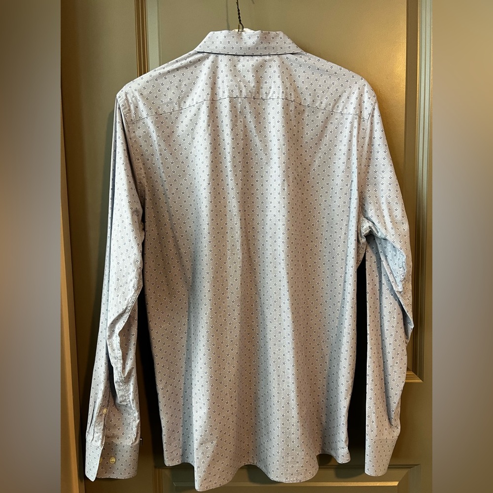 Lot of 4 Banana Republic button down men’s shirts - Picture 9 of 13